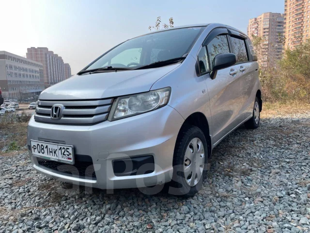Honda Freed Spike. �������, 4wd, 1.5 (118��.�.), ������, 174����. �� ����