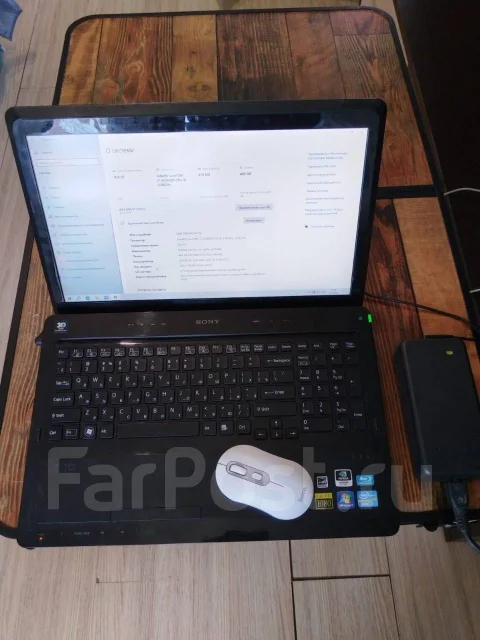 Sony VAIO. 17.3", 2����, ��� 16 ��, ���� 500���, WiFi: 1, Bluetooth: 1, ����������� �� 3��. ����