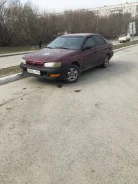 Toyota Carina E ����