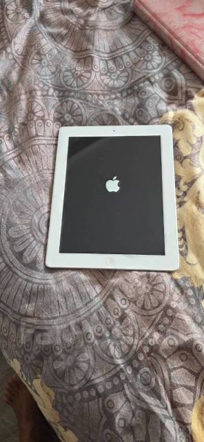 Apple iPad. 9.7 ������, ������ 128 �� ����