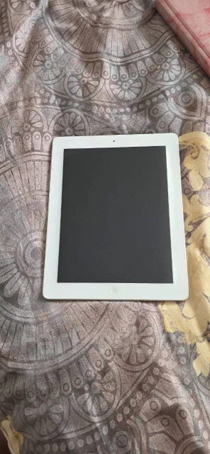 Apple iPad. 9.7 ������, ������ 128 �� ����