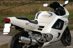 Honda CBR 600F3 ����