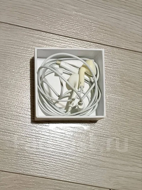Apple EarPods ����