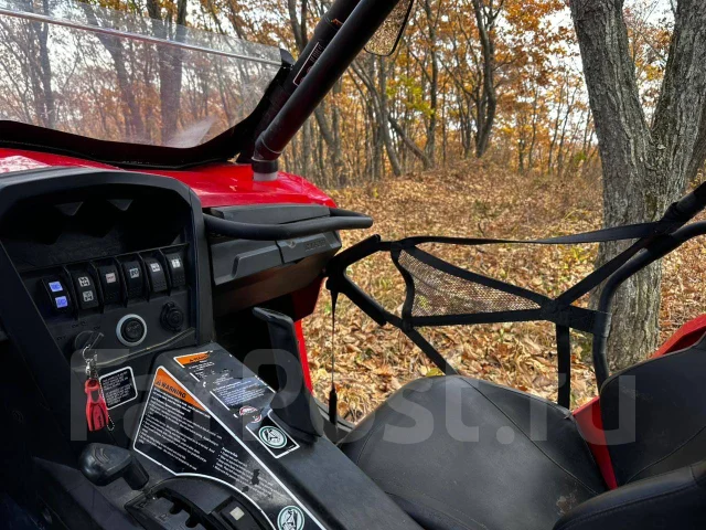 BRP Can-Am Commander. ��������, ��, �� ����