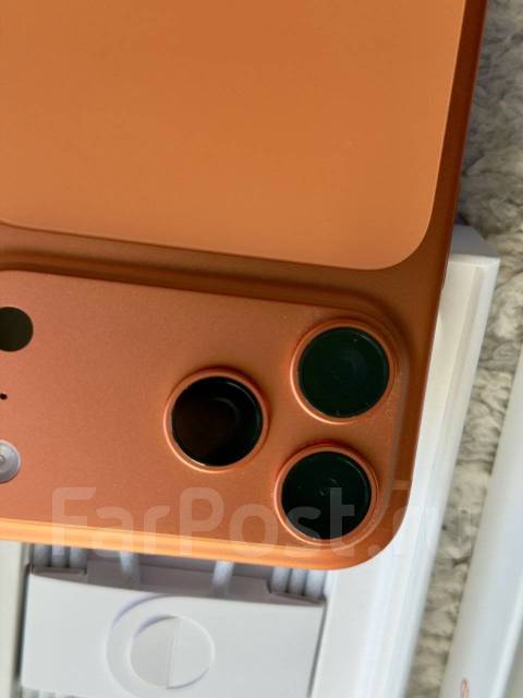 IPhone 17 pro max.    30  