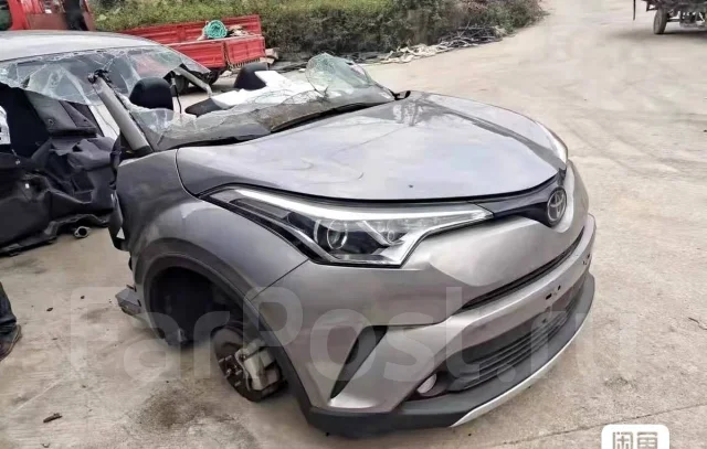 Toyota C-HR ����