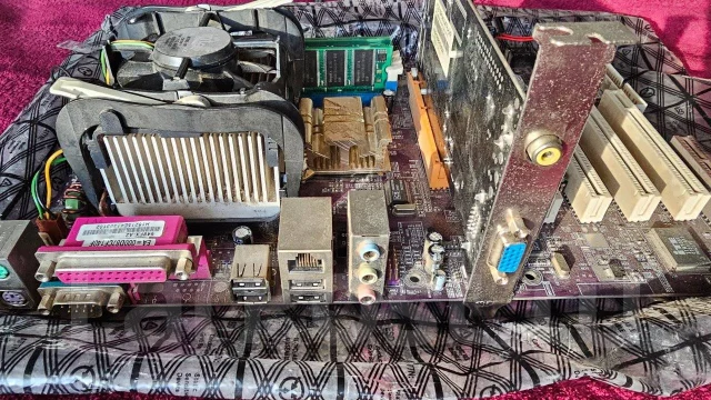 Intel Pentium 4 ����