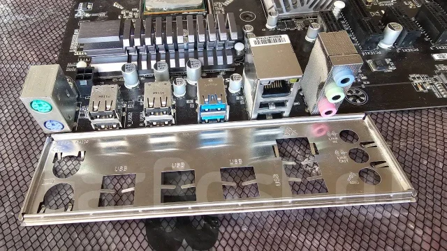 AMD FX-8300 ����