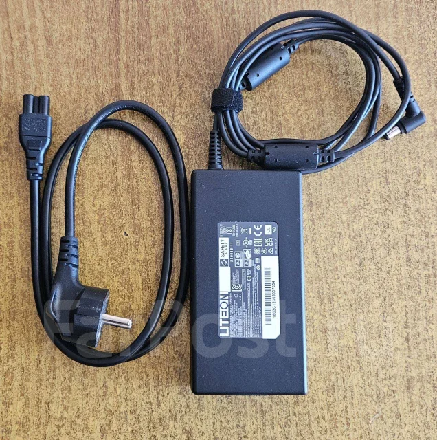 Thunderobot 911 X Wild Hunter G2 Pro. 15.6", 165����, ��� 16 ��, ���� 476���, WiFi: 1, Bluetooth: 1, ����������� �� 3��. ����