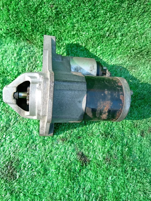 4256 ������� Nissan 23300BC20A ����