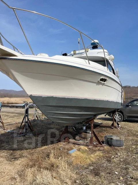 Bayliner. 1992 ���, ����� 7,75��., ��������� ������������, 240��.�., ������ ����
