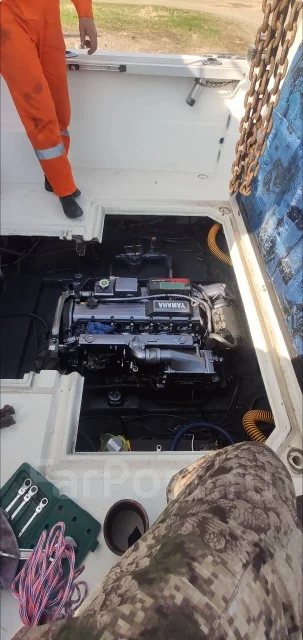 Bayliner. 1992 ���, ����� 7,75��., ��������� ������������, 240��.�., ������ ����