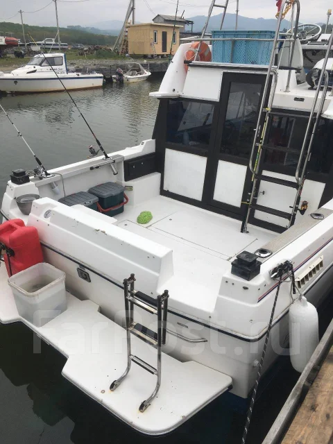 Bayliner. 1992 ���, ����� 7,75��., ��������� ������������, 240��.�., ������ ����