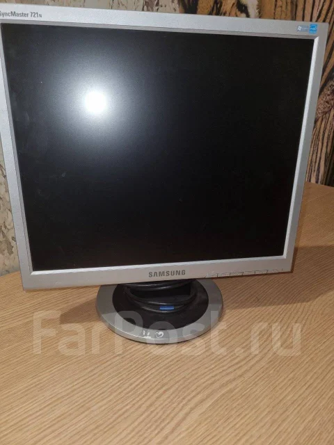 Samsung. 17", ���������� �� (LCD, LED, QLED) ����