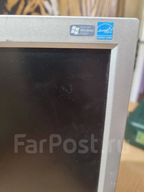 Samsung. 17", ���������� �� (LCD, LED, QLED) ����