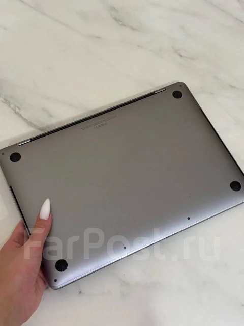 Apple MacBook Pro 13 2020. 13", 1,4����, ��� 8 ��, ���� 256���, WiFi: 1, Bluetooth: 1, ����������� �� 3��. ����
