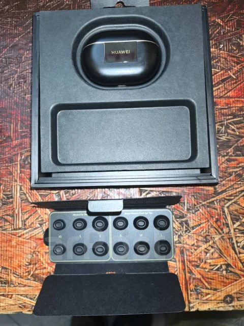 Huawei FreeBuds Pro 4 ����