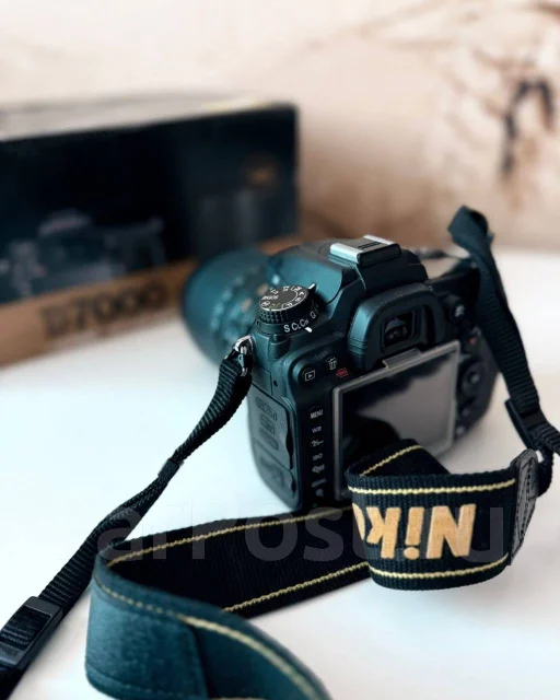 Nikon D7000 ����