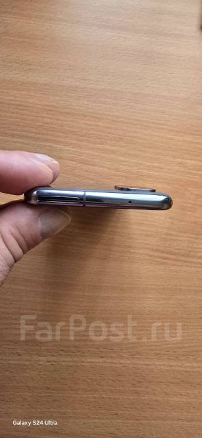 Samsung Galaxy S20. �/�, 128 ��, �����, 3G, 4G LTE, 5G, Dual-SIM, NFC, eSIM ����