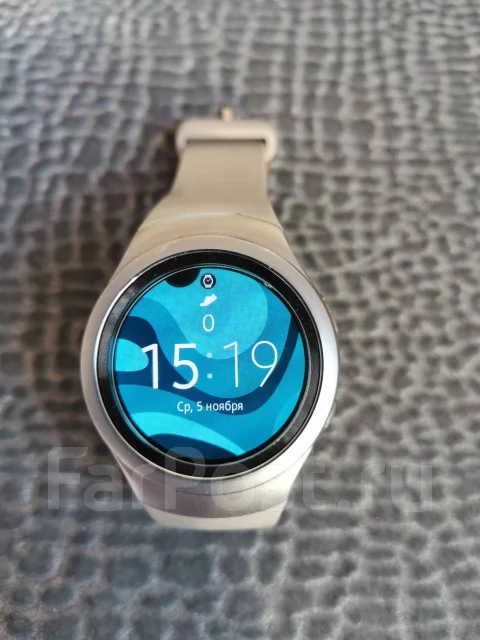 Samsung Gear S2 ����