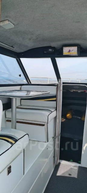 Bayliner. ����� 8��., ��������� ���������, 250��.�., ������ ����