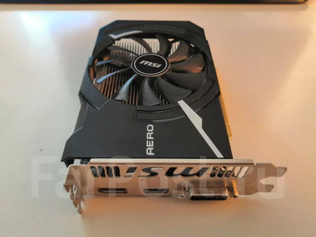 Radeon RX 560 ����
