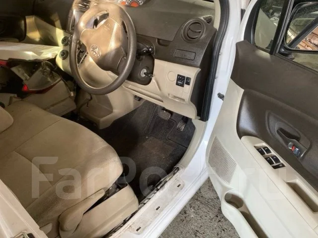 Toyota Passo Sette. M502E, 3SZVE ����