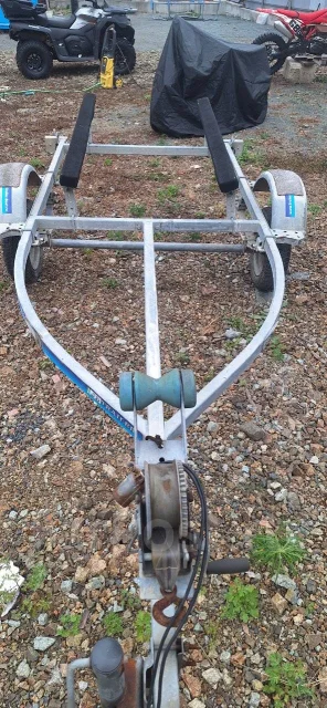 SB Trailer. �/�: 400���., �����: 585���. ����