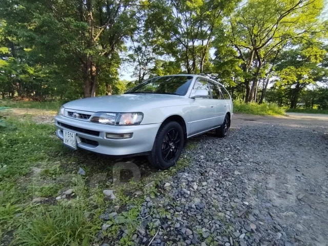 Toyota Corolla. �������, ��������, 1.0 (100��.�.), ������, 225 000����. �� ����