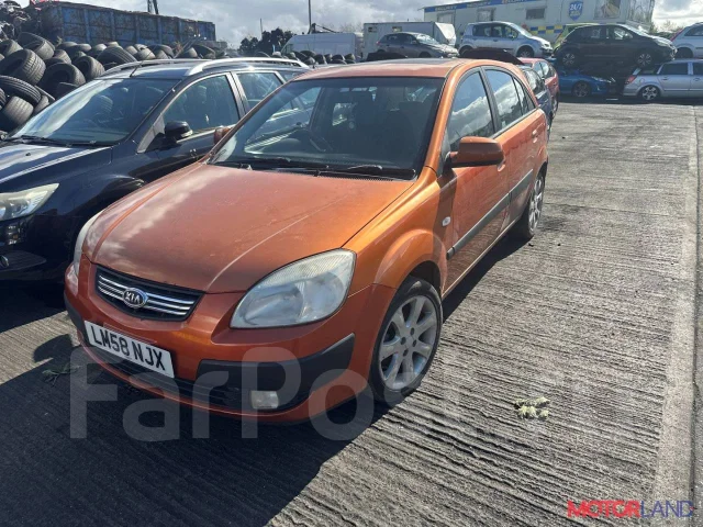 ���� Kia Rio 2005-2011 21066638 0445010124 ����