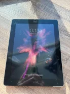 Apple iPad. ������ 16 �� ����