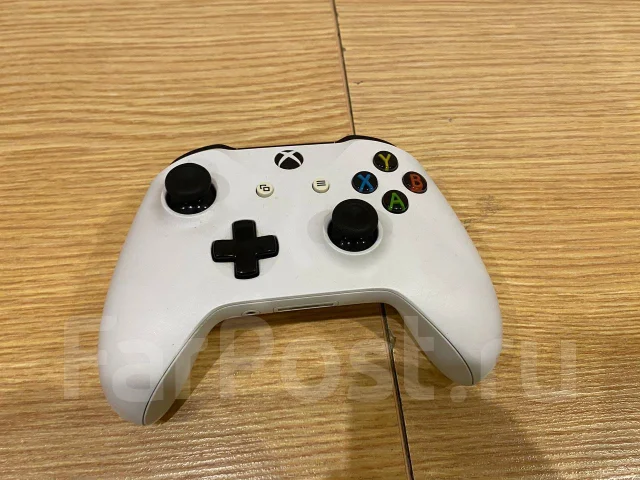 Microsoft Xbox One S ����