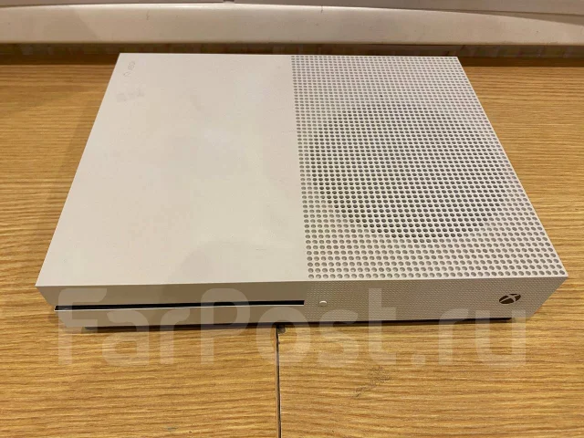 Microsoft Xbox One S ����