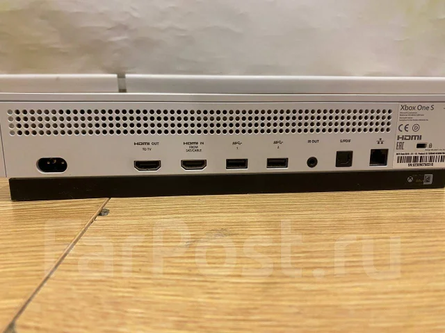 Microsoft Xbox One S ����