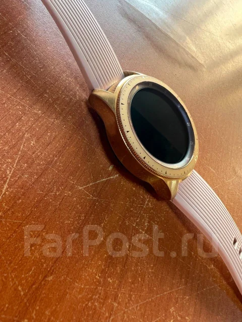 Samsung Galaxy Watch. NFC ����
