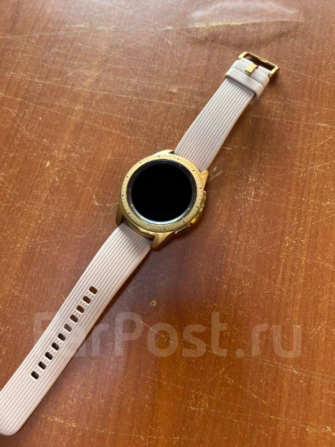 Samsung Galaxy Watch. NFC ����