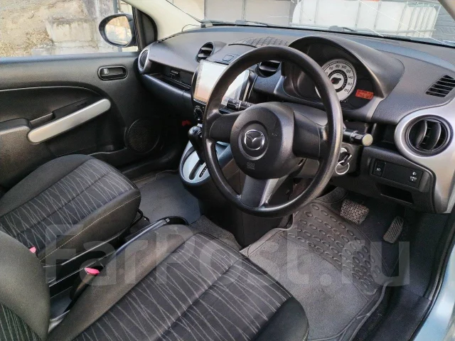 Mazda Demio. �������, ��������, 1.3 (90��.�.), ������, 275 500����. �� ����