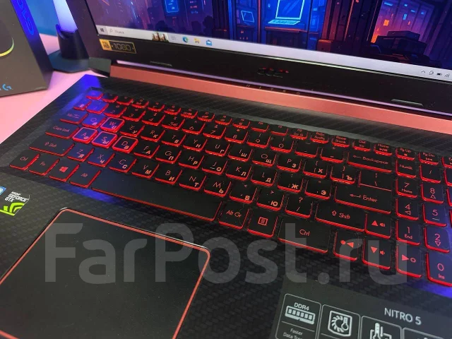 Acer. 15.6", 4����, ��� 16 ��, ���� 700���, WiFi: 1, Bluetooth: 1, ����������� �� 2��. ����