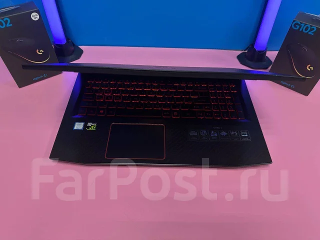 Acer. 15.6", 4����, ��� 16 ��, ���� 700���, WiFi: 1, Bluetooth: 1, ����������� �� 2��. ����