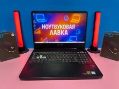 Asus Eee PC 900. 15.6", 4����, ��� 16 ��, ���� 500���, WiFi, Bluetooth, ����������� �� 2��. ����