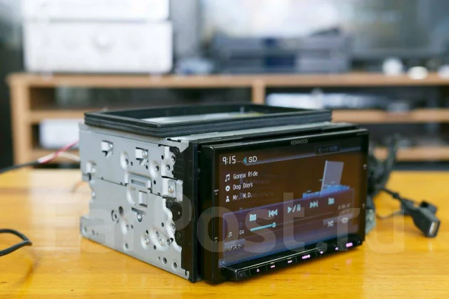 Kenwood MDV-Z700 ����