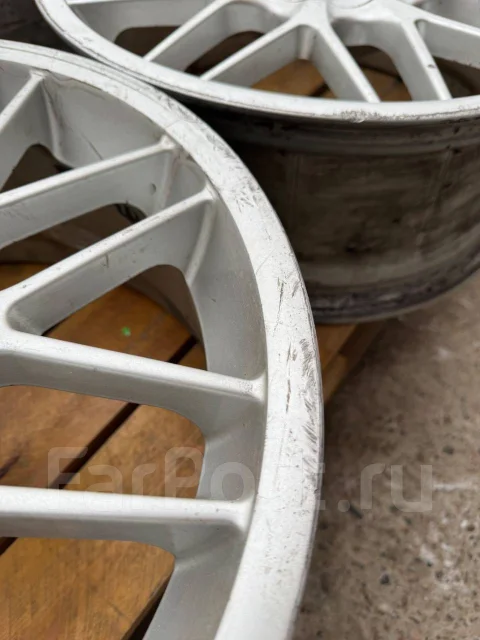 Bridgestone Erglanz. 7.0/8.0x17", 5x114.3, ET49/37, �� 73,1���. ����