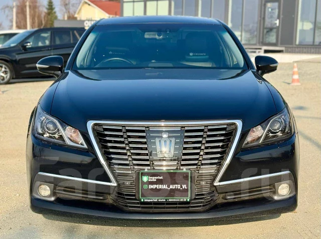 Toyota Crown. �������, ������, 2.5 (178��.�.), ������, 186 000����. �� ����