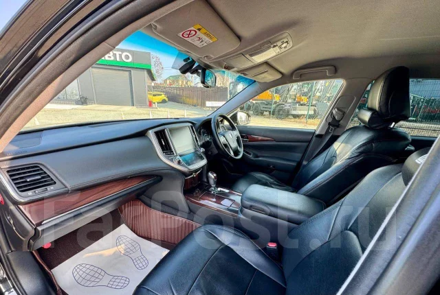 Toyota Crown. �������, ������, 2.5 (178��.�.), ������, 186 000����. �� ����