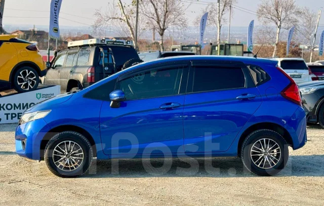 Honda Fit. �������, ��������, 1.3 (100��.�.), ������, 125 000����. �� ����