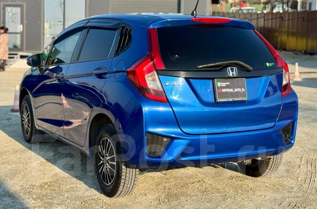 Honda Fit. �������, ��������, 1.3 (100��.�.), ������, 125 000����. �� ����