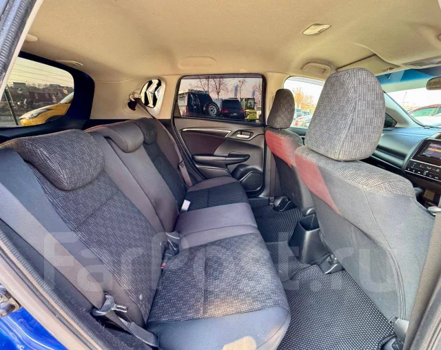 Honda Fit. �������, ��������, 1.3 (100��.�.), ������, 125 000����. �� ����