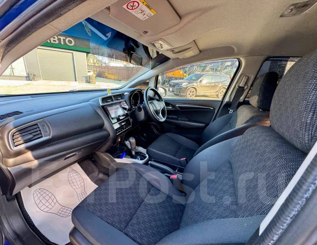 Honda Fit. �������, ��������, 1.3 (100��.�.), ������, 125 000����. �� ����