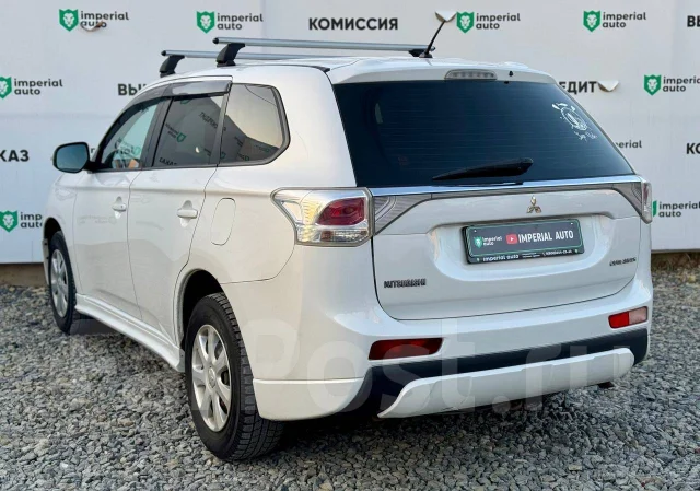 Mitsubishi Outlander. �������, 4wd, 2.0 (146��.�.), ������, 264 000����. �� ����