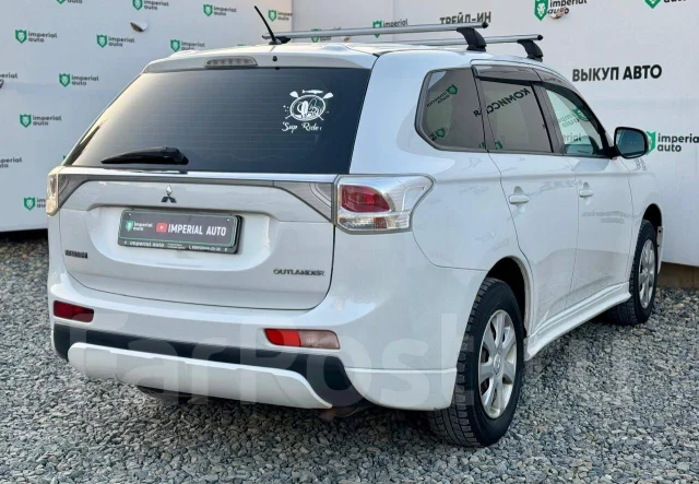 Mitsubishi Outlander. �������, 4wd, 2.0 (146��.�.), ������, 264 000����. �� ����